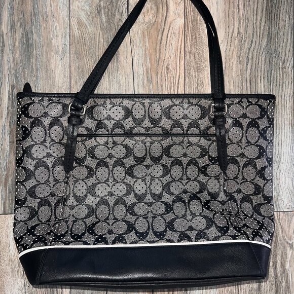 COACH Peyton Signature Canvas and Leather Large Tote - Picture 3 of 5